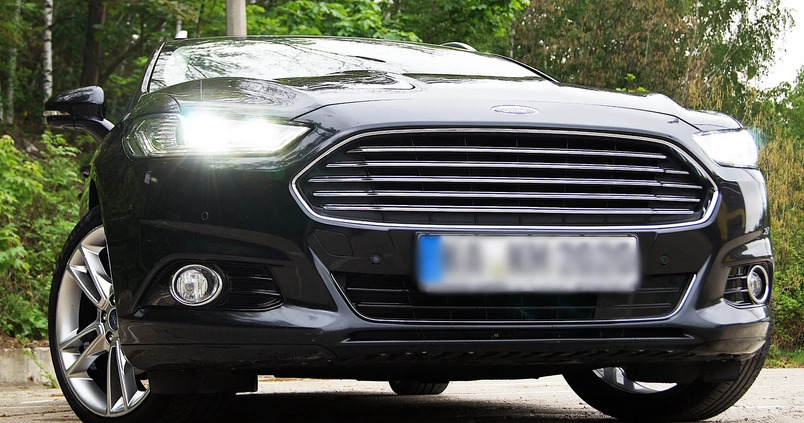 Ford Mondeo cena 57777 przebieg: 198745, rok produkcji 2015 z Wałbrzych małe 631